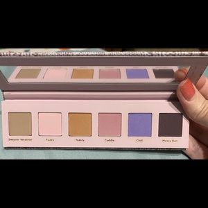 Dominique Cosmetics 6-eye shadow Palette